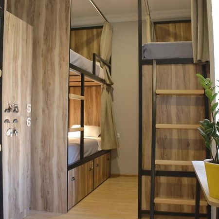 Hostel Nomad Tbiliszi Kültér fotó
