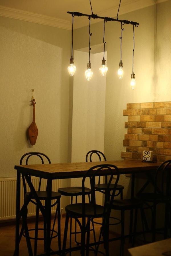 Hostel Nomad Tbiliszi Kültér fotó