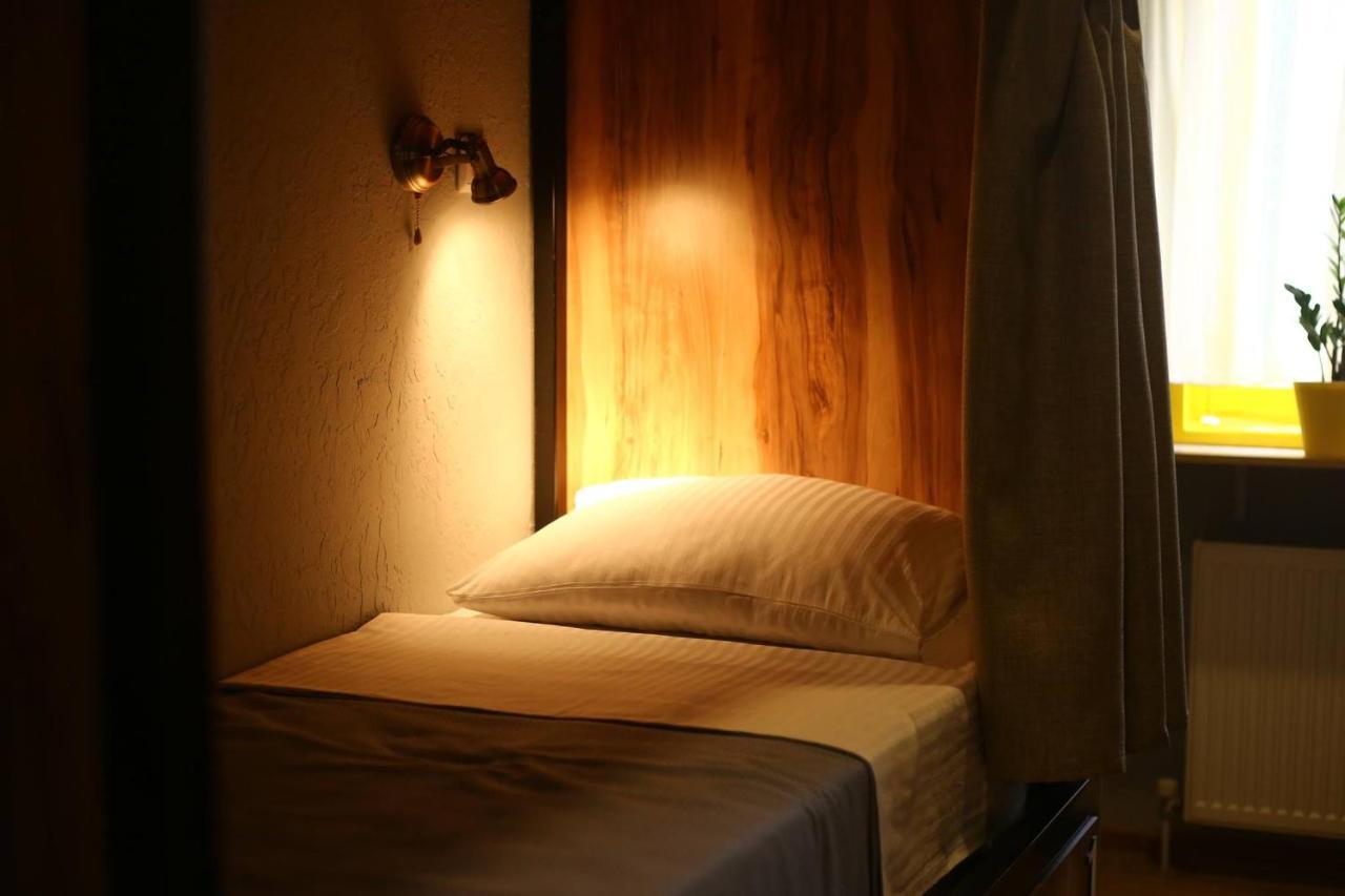 Hostel Nomad Tbiliszi Kültér fotó