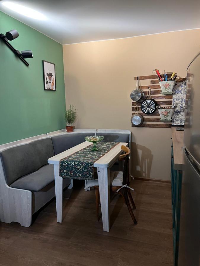 Hostel Nomad Tbiliszi Kültér fotó