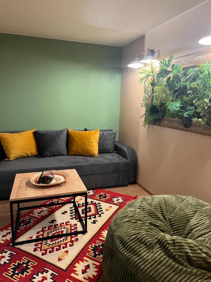 Hostel Nomad Tbiliszi Kültér fotó