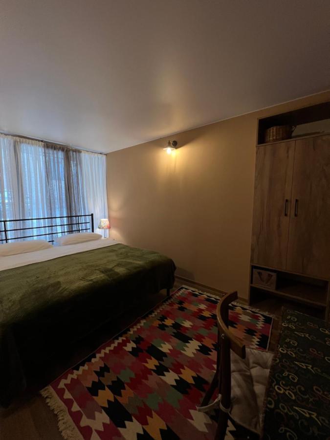 Hostel Nomad Tbiliszi Kültér fotó