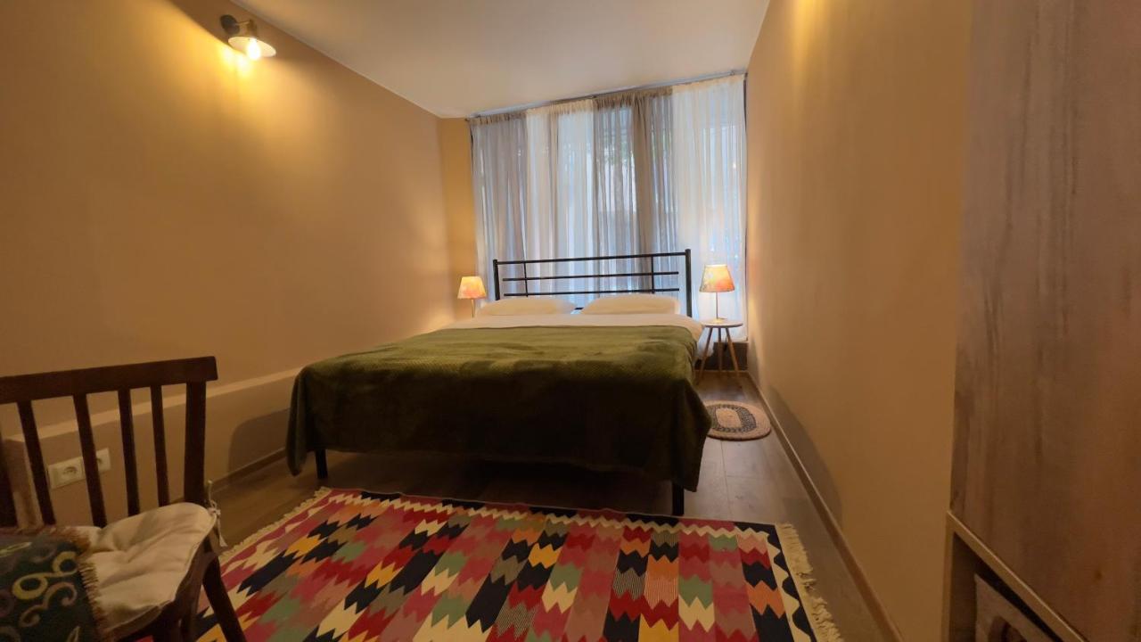 Hostel Nomad Tbiliszi Kültér fotó