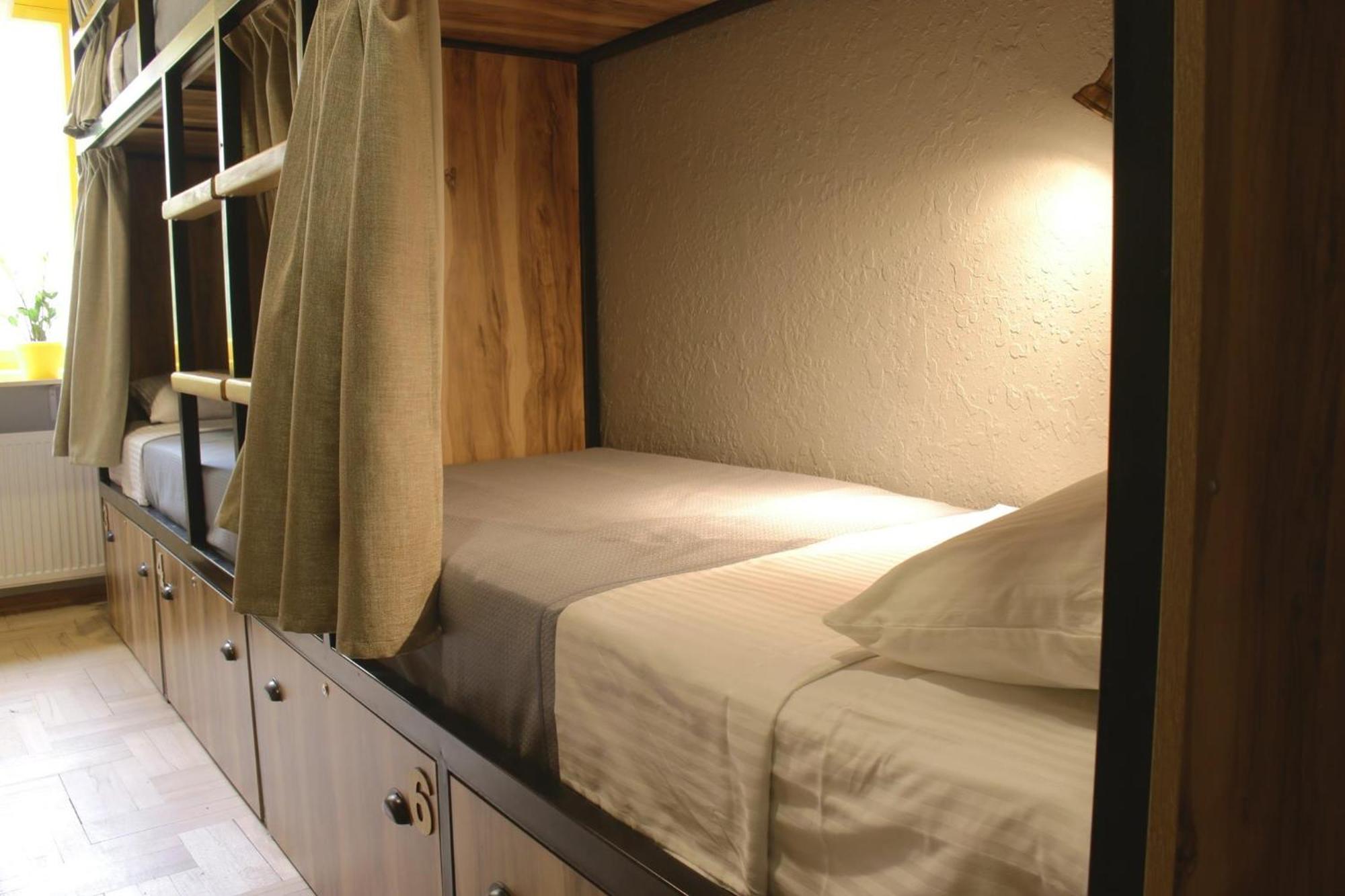 Hostel Nomad Tbiliszi Kültér fotó