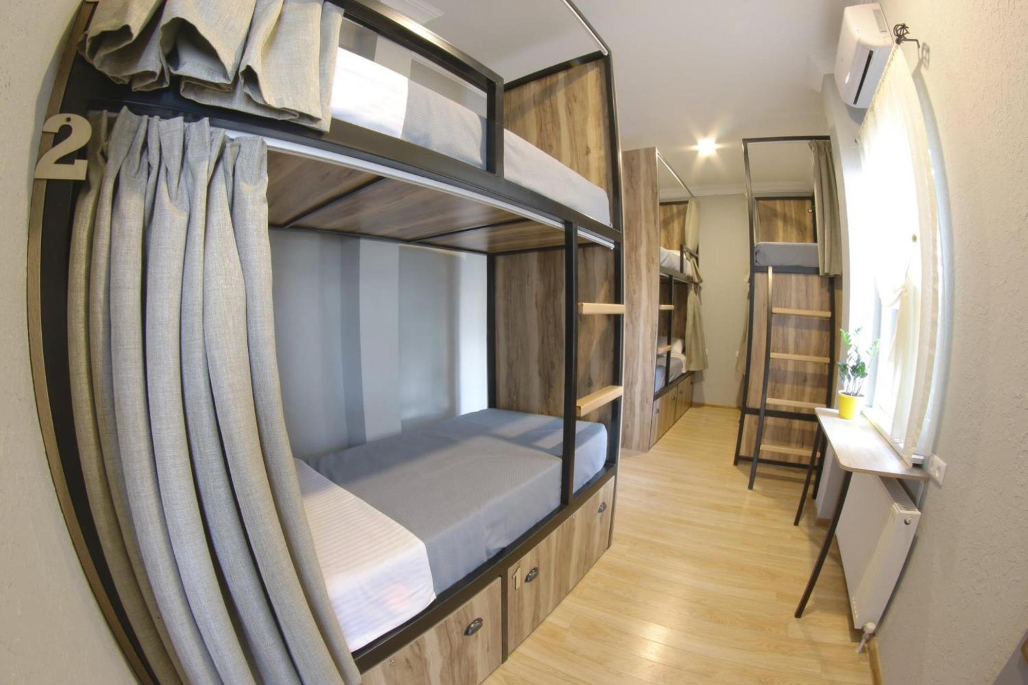 Hostel Nomad Tbiliszi Kültér fotó